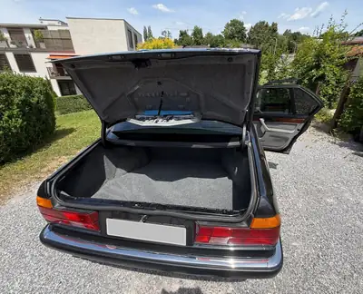 BMW 735 — Berline de prestige 1988, motorisation 211 ch et transmission automatique — Miniatura 8