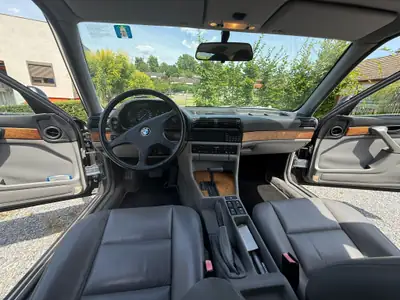BMW 735 — Berline de prestige 1988, motorisation 211 ch et transmission automatique — Miniatura 11