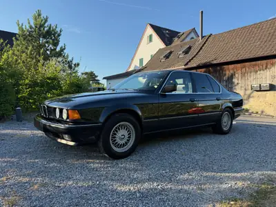 BMW 735 — Berline de prestige 1988, motorisation 211 ch et transmission automatique — Miniatura 20