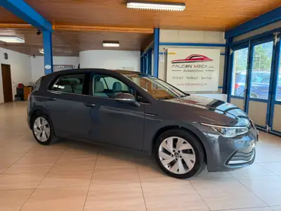 VW Golf 1.5 eTSI mHEV ACT Style DSG — Hybride léger, consommation maîtrisée et garantie 12 mois — vista esterna