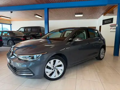 VW Golf 1.5 eTSI mHEV ACT Style DSG — Hybride léger, consommation maîtrisée et garantie 12 mois — cruscotto