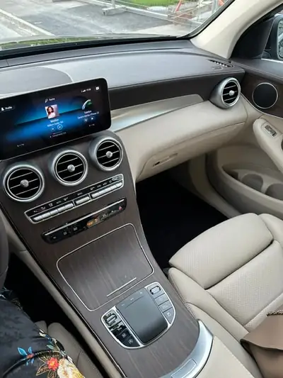 Mercedes-Benz GLC 200 4MATIC Coupé — Design premium et polyvalence 4x4 — Heckansicht