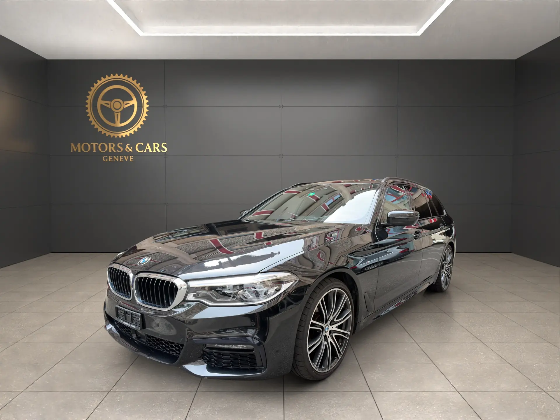 BMW 530i xDrive Touring M Sport — Break sportif, toit panoramique et traction intégrale