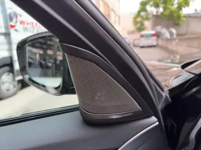 BMW 530i xDrive Touring M Sport — Break sportif, toit panoramique et traction intégrale — Miniatur 11