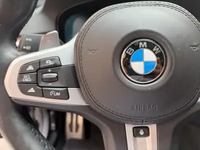 BMW 530i xDrive Touring M Sport — Break sportif, toit panoramique et traction intégrale — Miniatur 14