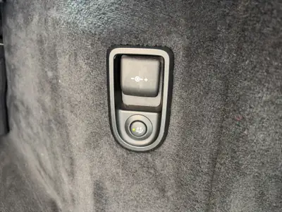 BMW 530i xDrive Touring M Sport — Break sportif, toit panoramique et traction intégrale — Miniatur 30
