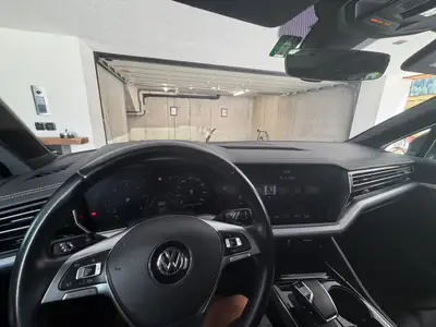 Volkswagen Touareg 3.0 V6 TDI 286 — SUV prestige, 74'000 km, sans sinistre — tableau de bord