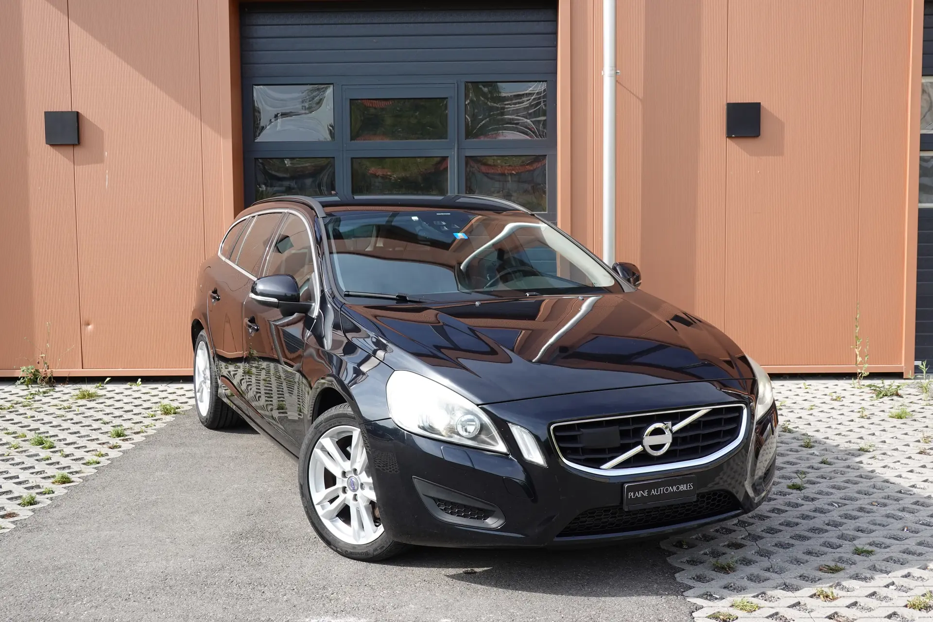 Volvo V60 2013 occasion Denges — 1