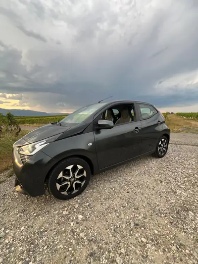 Toyota Aygo 1.0 VVT-i Trend 2020 — Citadine fiable avec 4 pneus hiver inclus — arrière