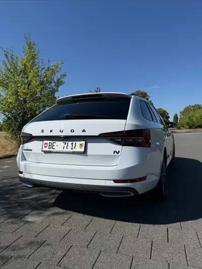 Skoda Superb 1.4 TSI PHEV SportLine — Monospace hybride rechargeable, 67000 km — Miniature 8