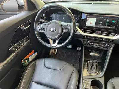Kia Niro 1.6 GDi Plug-in Hybrid — SUV écologique, faible consommation et entretien complet — Thumbnail 10