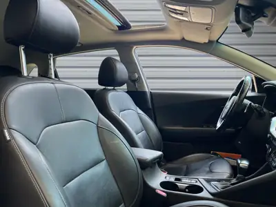 Kia Niro 1.6 GDi Plug-in Hybrid — SUV écologique, faible consommation et entretien complet — Thumbnail 12