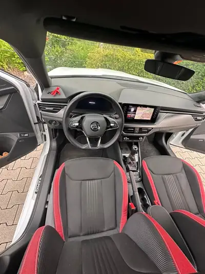 Skoda Kamiq 1.5 TSI Monte Carlo — SUV compact dynamique, 86'000 km, sans sinistre — Miniature 11