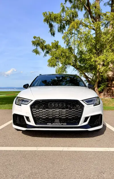 Audi RS3 2.5 T FSI Quattro — 400 ch, équipement complet, sans sinistre — vista esterna