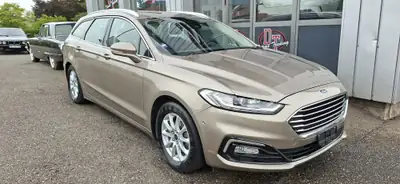 Ford Mondeo 2.0 HEV 187 Titanium — Berline familiale hybride, 66'000 km — Außenansicht