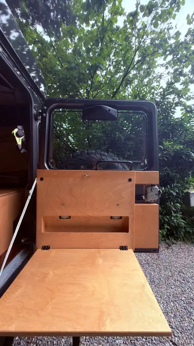 Land Rover Defender 110 2.2 TD4 Landmark — L'expédition prête à partir — Miniature 7