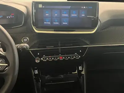 Peugeot 208 1.2 MHEV 110 Allure Premium — Citadine hybride légère, économique et moderne — Miniatur 14