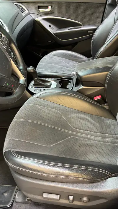 Hyundai Santa Fe 2.2 CRDi Vertex 7 places — SUV familial diesel robuste, équipé et sans sinistre — Miniature 7
