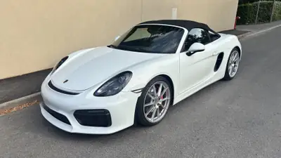 Porsche 718 Boxster 3.8 Spyder — Roadster légendaire, 375 ch et seulement 31 728 km — vue extérieure