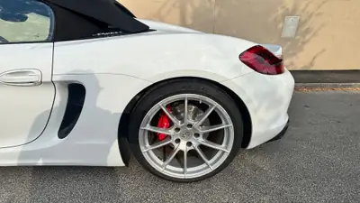 Porsche 718 Boxster 3.8 Spyder — Roadster légendaire, 375 ch et seulement 31 728 km — Miniature 8