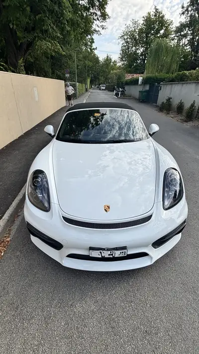 Porsche 718 Boxster 3.8 Spyder — Roadster légendaire, 375 ch et seulement 31 728 km — Miniature 7