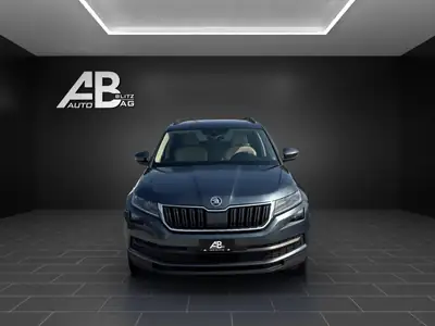 Skoda Kodiaq 2.0 TSI 180 PS 4x4 — SUV 7 places avec transmission DSG, entretien complet — Außenansicht