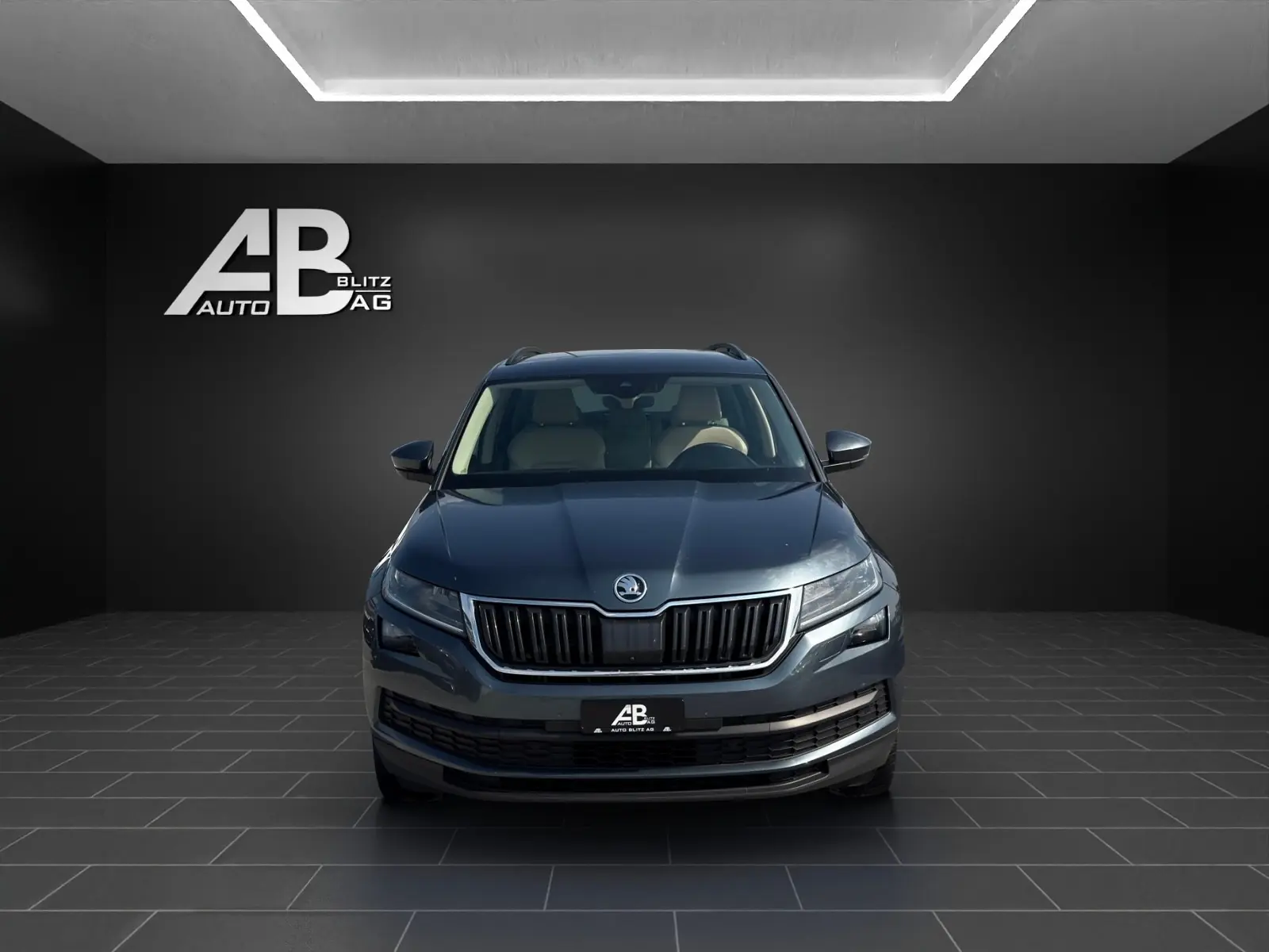 Skoda Kodiaq 2.0 TSI 180 PS 4x4 — SUV 7 places avec transmission DSG, entretien complet