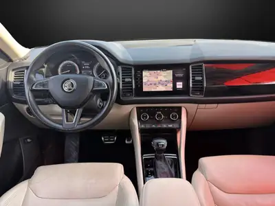 Skoda Kodiaq 2.0 TSI 180 PS 4x4 — SUV 7 places avec transmission DSG, entretien complet — Miniatur 11