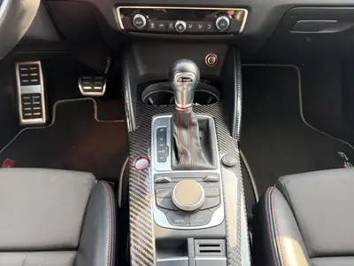 Audi S3 Sportback 2.0 TFSI quattro — Performance sportive et garantie 12 mois — Miniatura 13