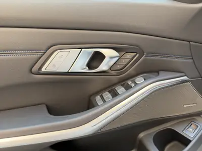 BMW 330d xDrive Touring M Sport — Diesel hybride 48V, 56 000 km seulement — Miniatura 30