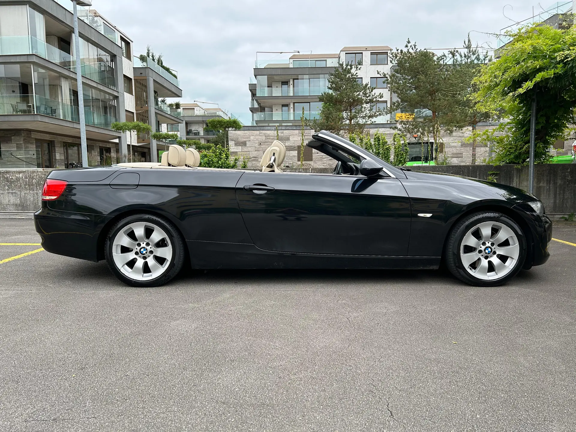 BMW 325 2008 occasion Chambrelien — 2