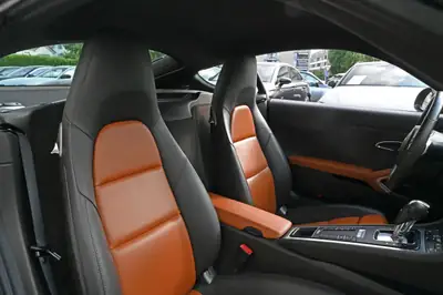 Porsche 718 Cayman 2.7 PDK — Coupé sportif d'exception, 99'000 km, sans sinistre — Miniatura 25