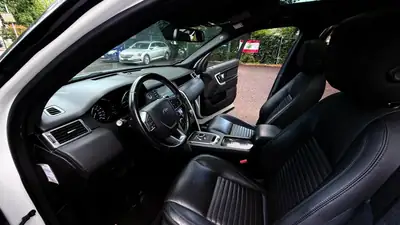 Land Rover Discovery Sport 2.2 SD4 — SUV 7 places robuste, transmission automatique 9 rapports — Miniatura 10