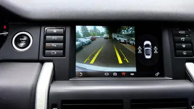 Land Rover Discovery Sport 2.2 SD4 — SUV 7 places robuste, transmission automatique 9 rapports — Miniatura 16