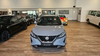 Nissan Qashqai 1.3 DIG-T MHEV Tekna — SUV hybride 4x4, première main, 79 000 km — interni