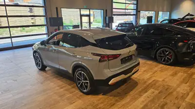 Nissan Qashqai 1.3 DIG-T MHEV Tekna — SUV hybride 4x4, première main, 79 000 km — Miniatura 14