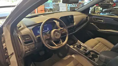 Nissan Qashqai 1.3 DIG-T MHEV Tekna — SUV hybride 4x4, première main, 79 000 km — Miniatura 26