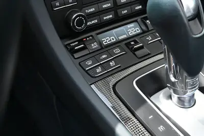Porsche 911 Carrera 4S Cabrio — 450 PS, traction intégrale, état impeccable — Miniatur 24