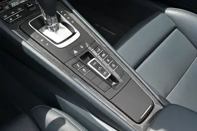Porsche 911 Carrera 4S Cabrio — 450 PS, traction intégrale, état impeccable — Miniatur 25