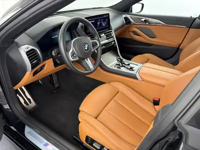 BMW 840i xDrive M Sport Pro 2025 — Coupé premium, première main, garantie constructeur — Armaturenbrett
