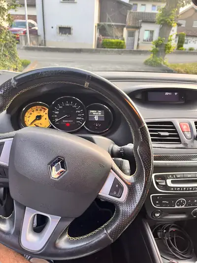 Renault Mégane 2.0 Turbo RS — Coupé sportif 250 ch, sans accident — dettaglio