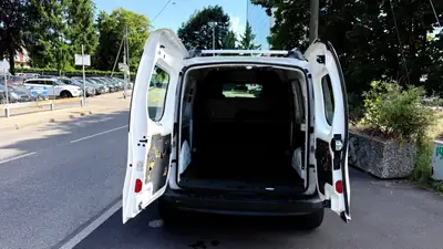 Nissan NV250 1.5 dCi Comfort — Utilitaire fiable, faible kilométrage, sans sinistre — Miniatura 7