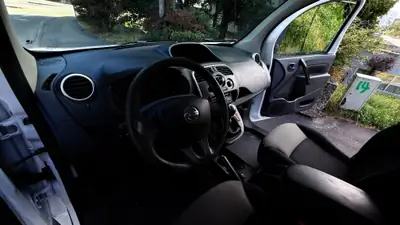 Nissan NV250 1.5 dCi Comfort — Utilitaire fiable, faible kilométrage, sans sinistre — Miniatura 10