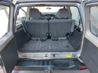 Nissan Patrol 3.0 Di Comfort — SUV robuste 7 places, diesel économe et sans accident — Miniature 10