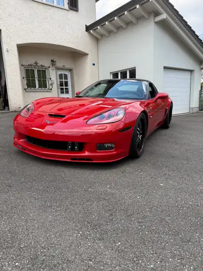Chevrolet Corvette Z06 2007 — Coupé sportif légendaire, 512 ch et faible kilométrage — vista posteriore