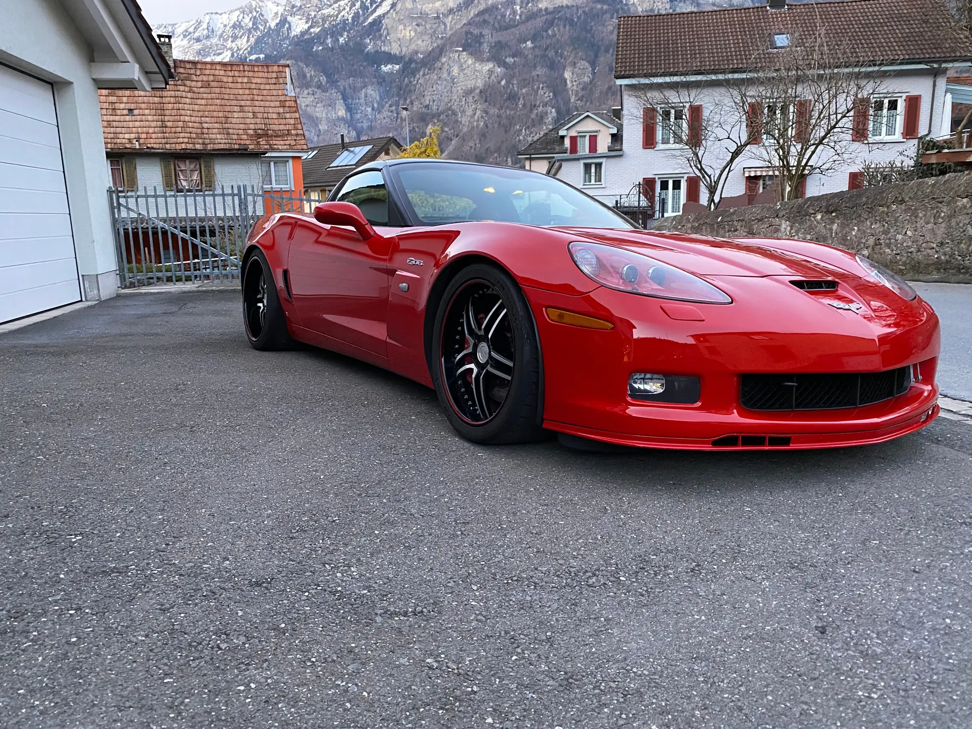 Chevrolet Corvette Z06 2007 — Coupé sportif légendaire, 512 ch et faible kilométrage — vista esterna