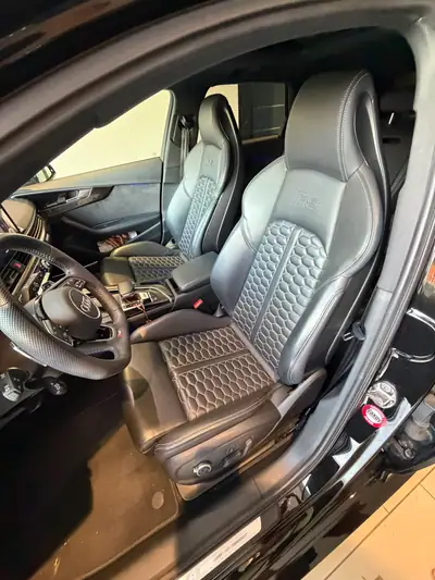 Audi RS4 Avant 2.9 V6 TFSI 510 ch — Break sportif quattro, faible kilométrage — Heckansicht