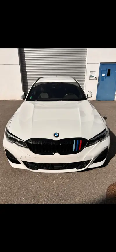 BMW 330d xDrive Touring — Break diesel performant, 134000 km, traction intégrale — côté