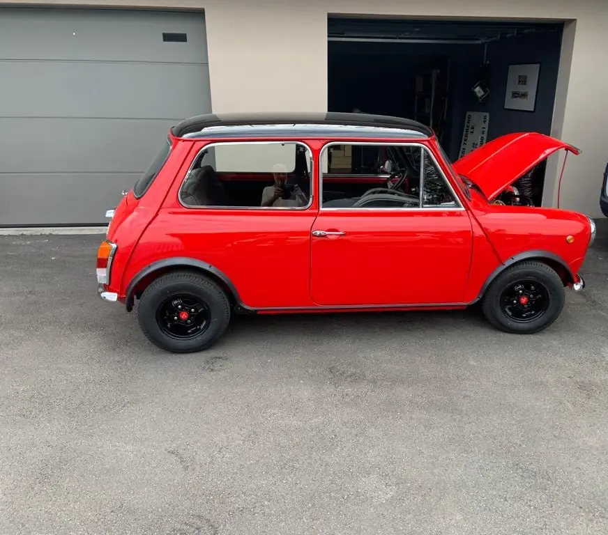 MINI Cooper Innocenti 1300 — Icône des années 70, authentique et charismatique