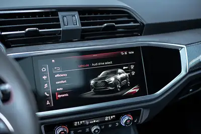 Audi RS Q3 SB 2.5 TFSI Quattro — 400 ch, Gris Nardo, Toit Panoramique — Miniatur 15